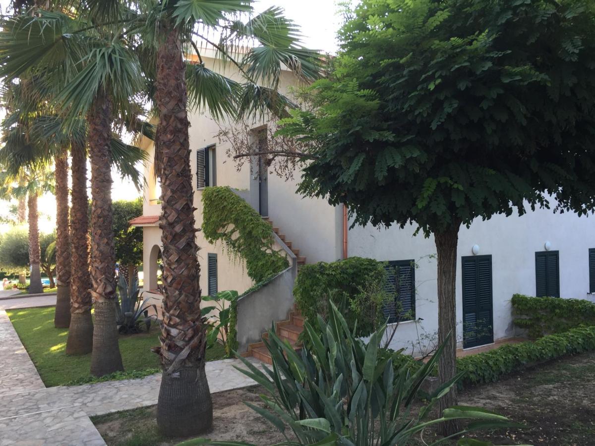 Delta Club Residence Capo Vaticano Buitenkant foto