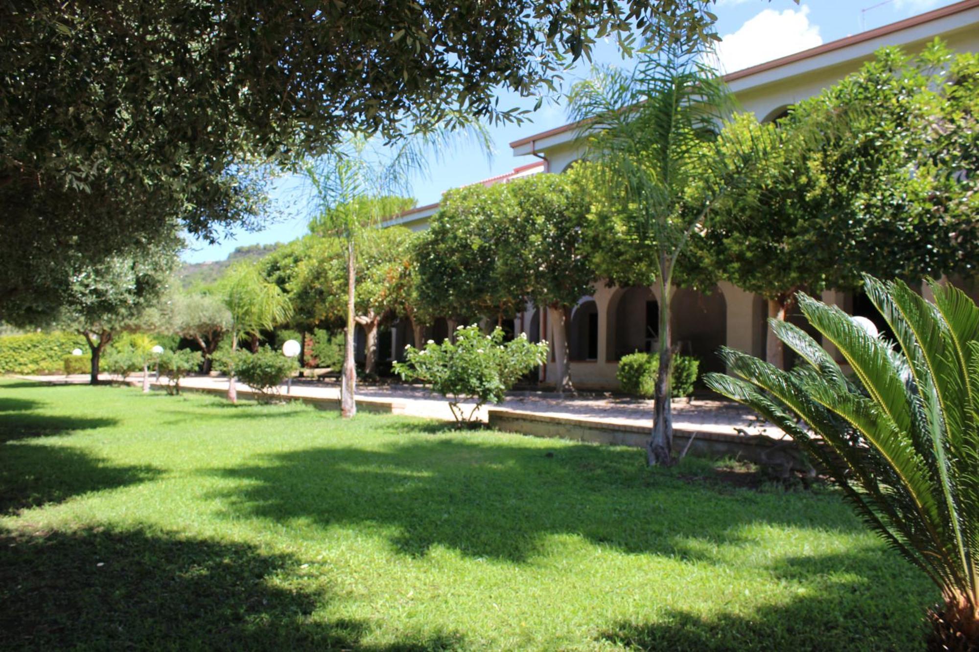 Delta Club Residence Capo Vaticano Buitenkant foto